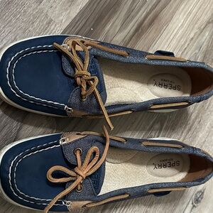Sperry Women's Navy and Tan Loafers